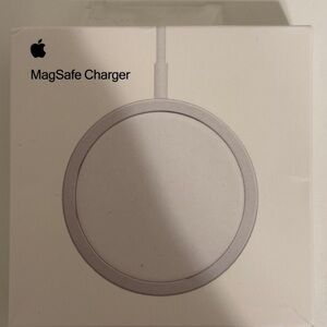 Apple MagSafe Charger with USB-C